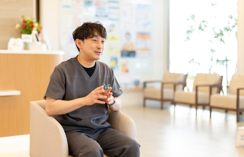 「歯を動かす」という特性上、矯正治療は長期間にわたります。矯正治療中のお子様や保護者様の対応やサポートで心がけていることを教えてください。